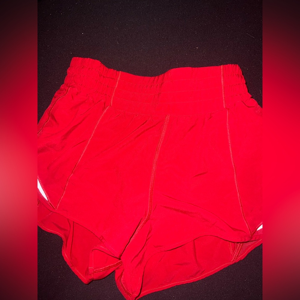 lululemon hotty hot hr short 2.5 inch red size 4